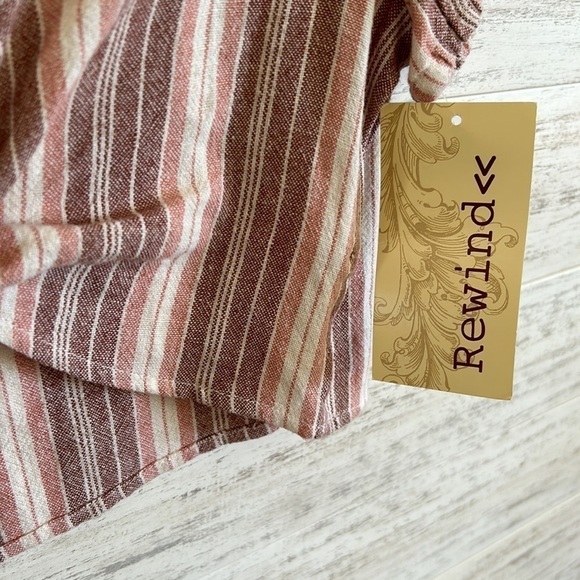 Rewind Short Sleeve Knotted Top | SIZE S - Picture 5 of 6